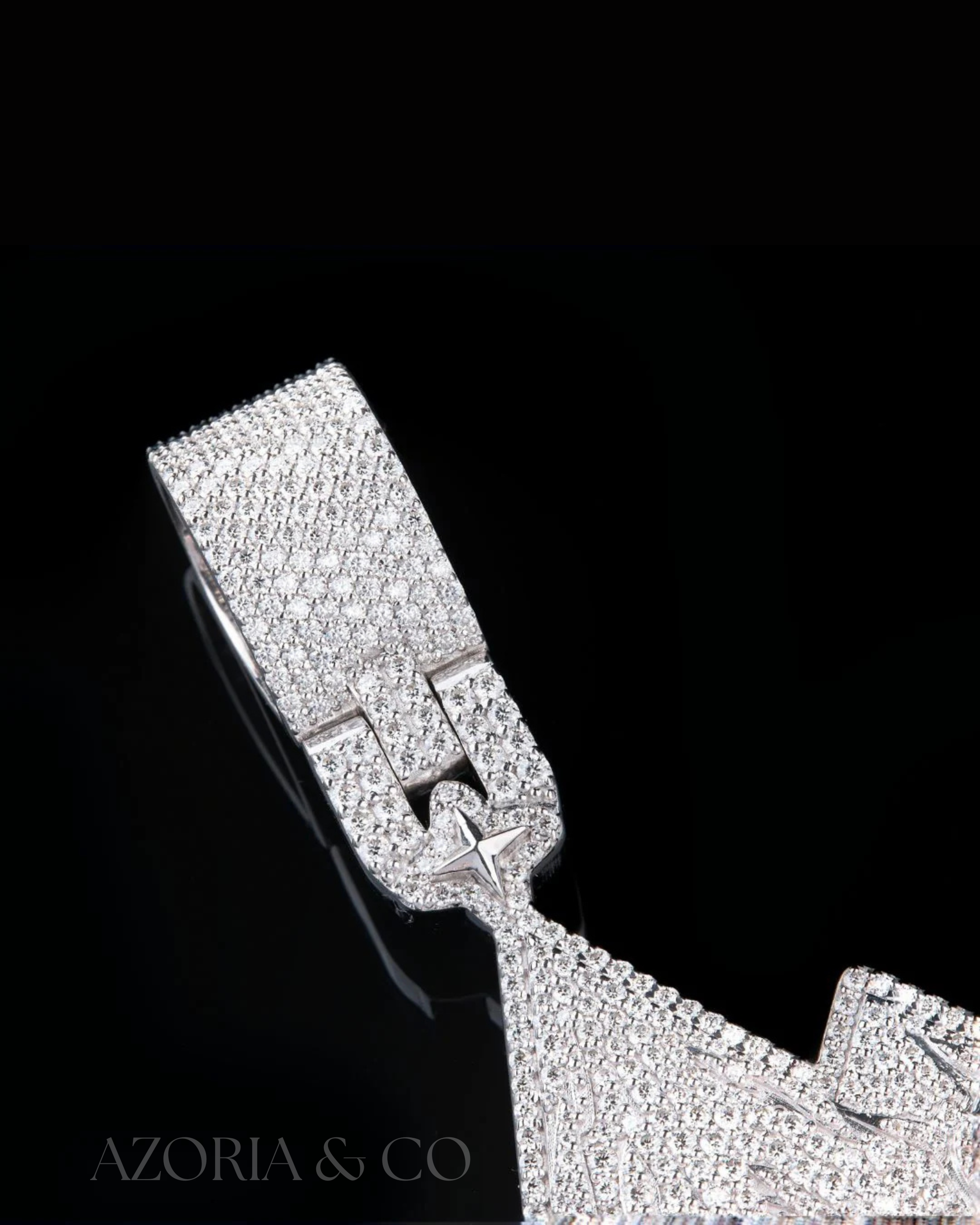 Custom VVS1 Diamond Pendant – Lab-Grown Hip-Hop Design